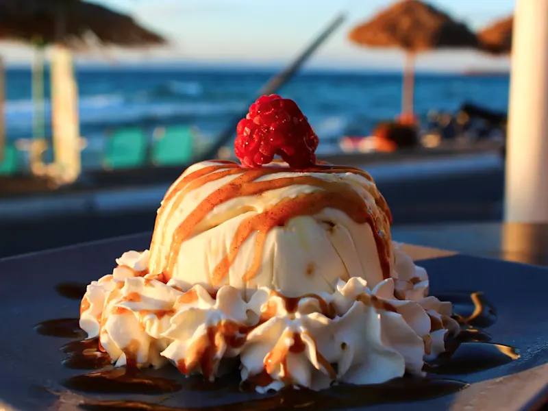 Plat néo-zélandais, Hokey Pokey Dessert traditionnel néo-zélandais, Hokey Pokey, glace vanille aux morceaux de caramel.