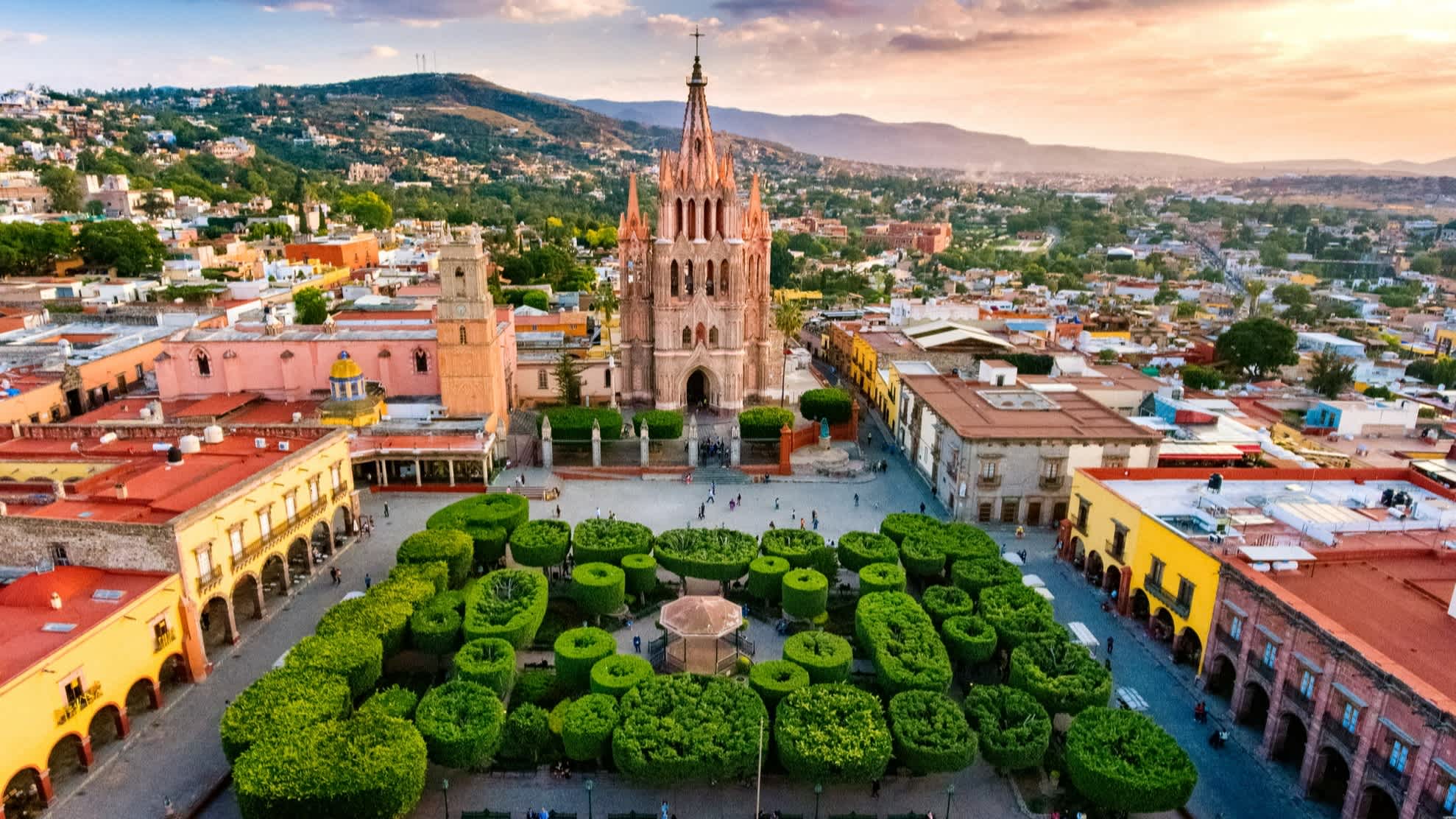 Vue d'une place à San Miguel de Allende, Mexique