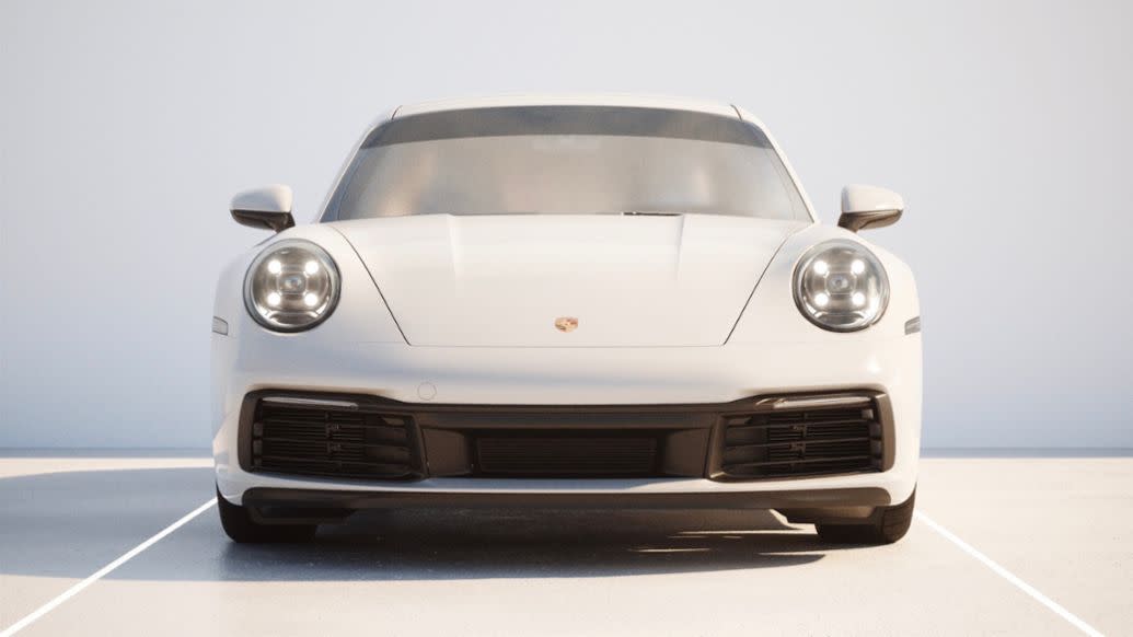 Die Front eines 992 Porsche 911 in weiß