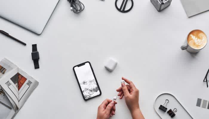 Let's get creative: Personalise your phone's home screen