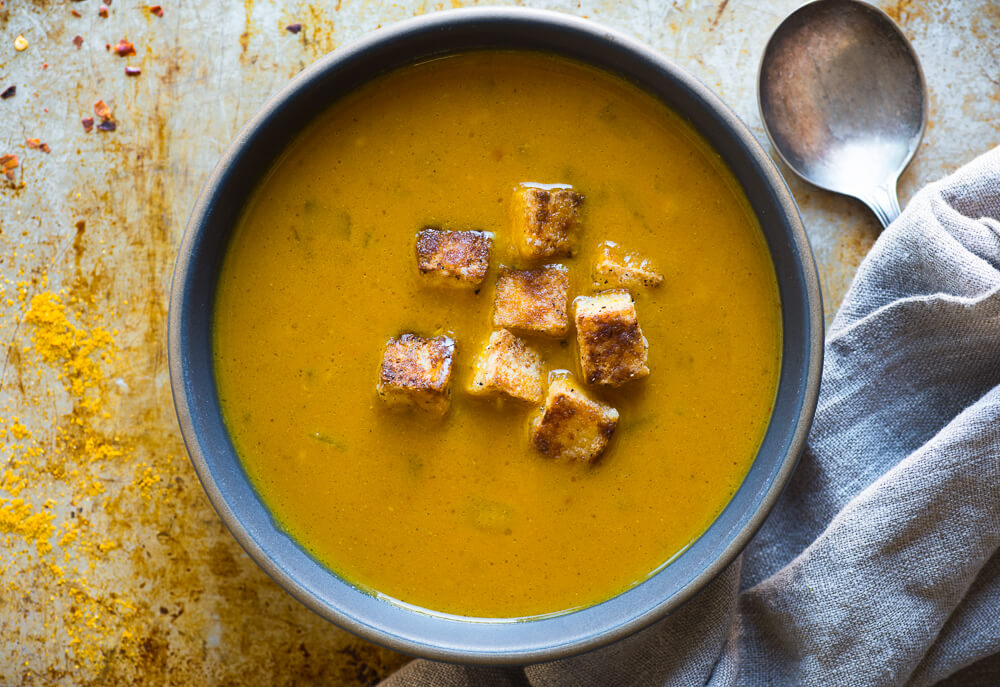 Curried pumpkin soup with crispy tofu-1 (1)