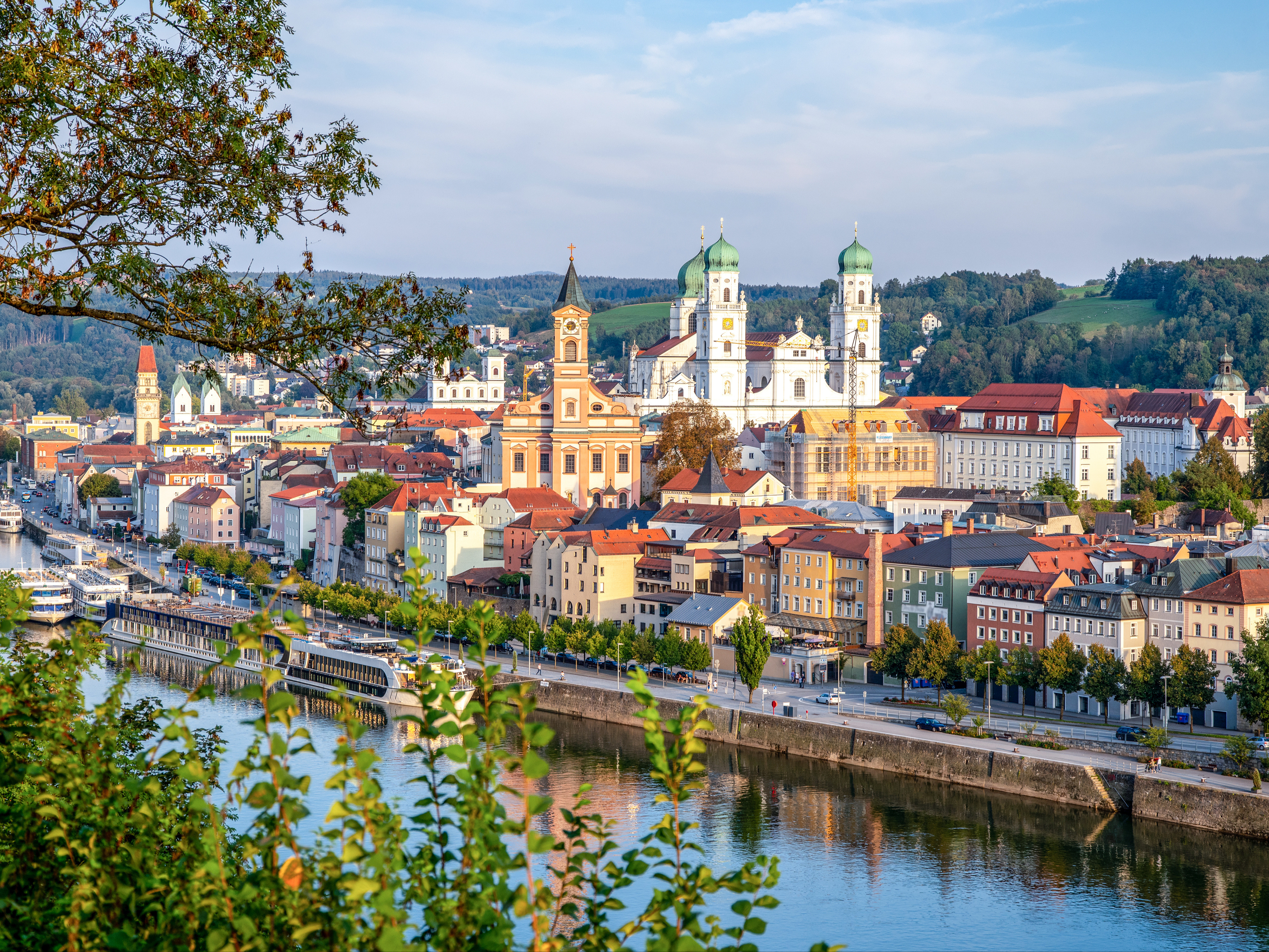 Schnell einen Bus mieten Passau Mit Snapbus