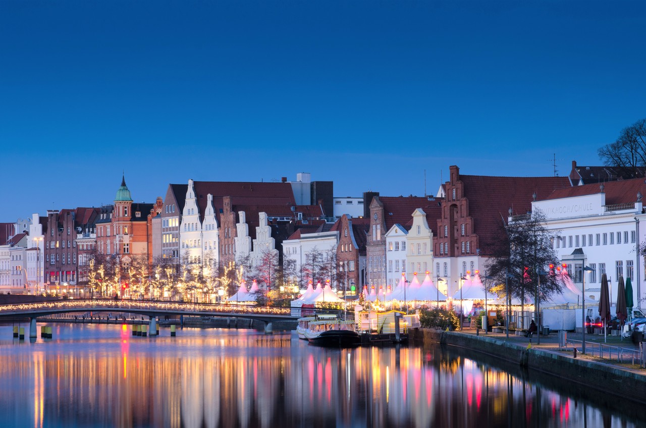 Weihnachtsmarkt in Lübeck an der Obertrave 