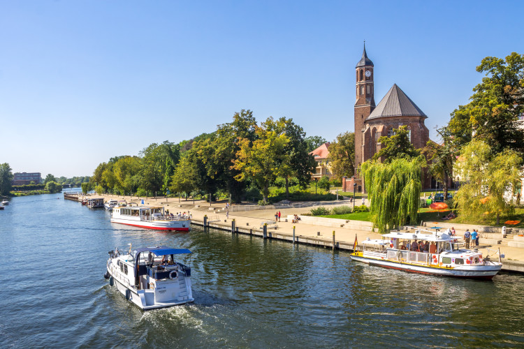 Ansicht der Stadt Brandenburg mit der Sehenswürdigkeit Kloster St Johannis 