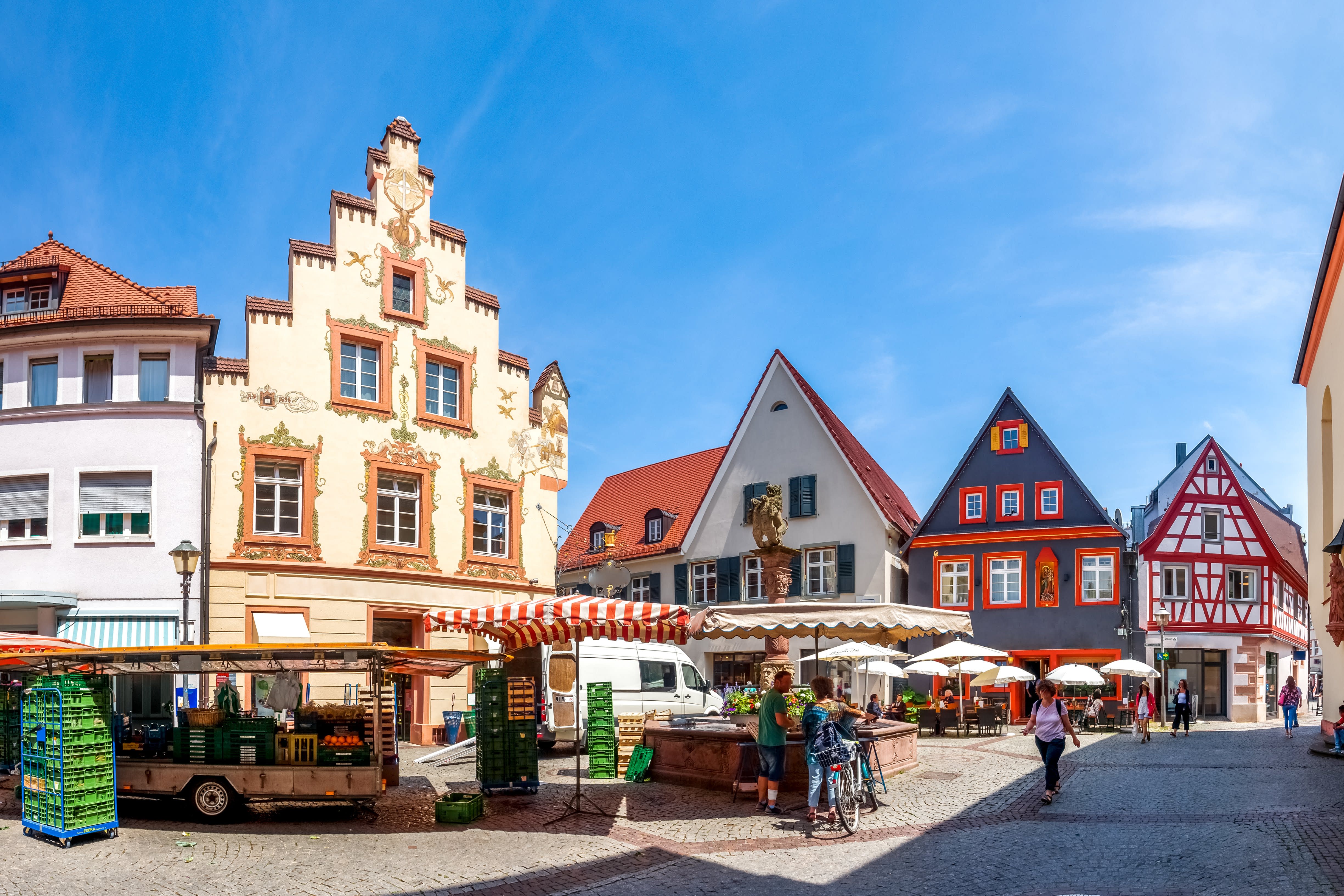 Ansicht der Stadt Offenburg mit Häusern in der Innenstadt