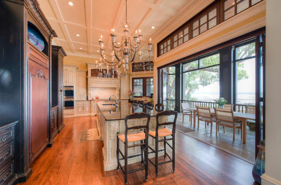 Bildau & Bussmann Example Image - 122 US SC Desco