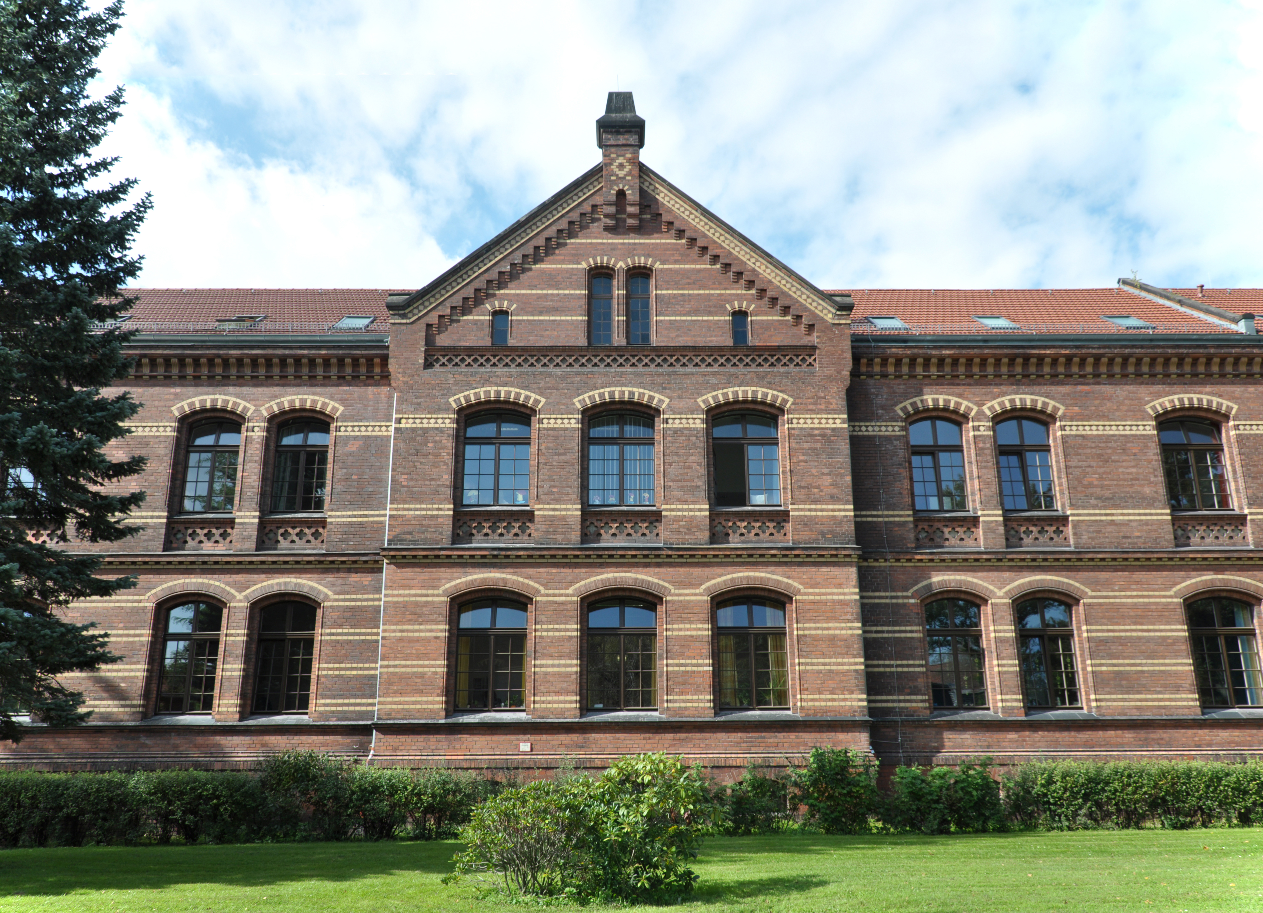 Bildau & Bussmann Example Image - 0002