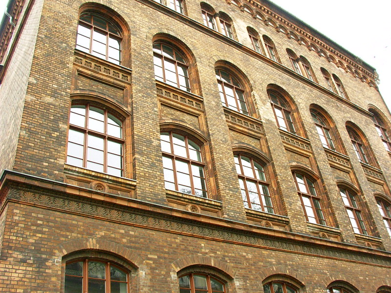 Bildau & Bussmann Example Image - Hausfront