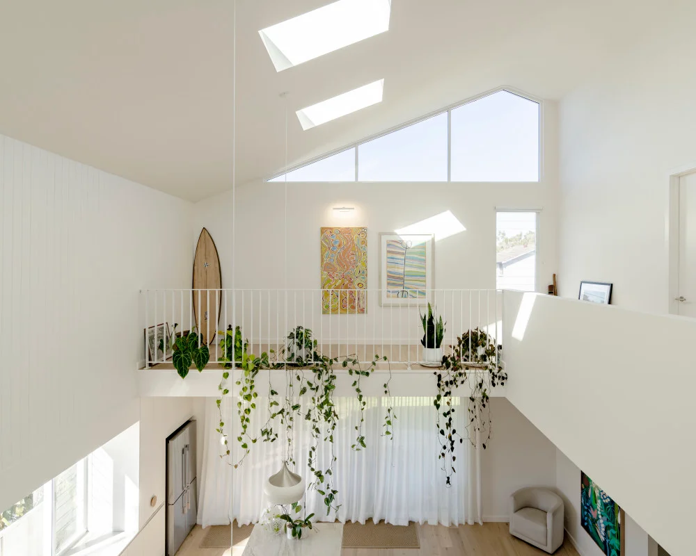 nojhproduct-interior-modern-coastal-hsbuilding-debustudios-adamwalliscreative-jamehardie-12-Image Gallery JH Website