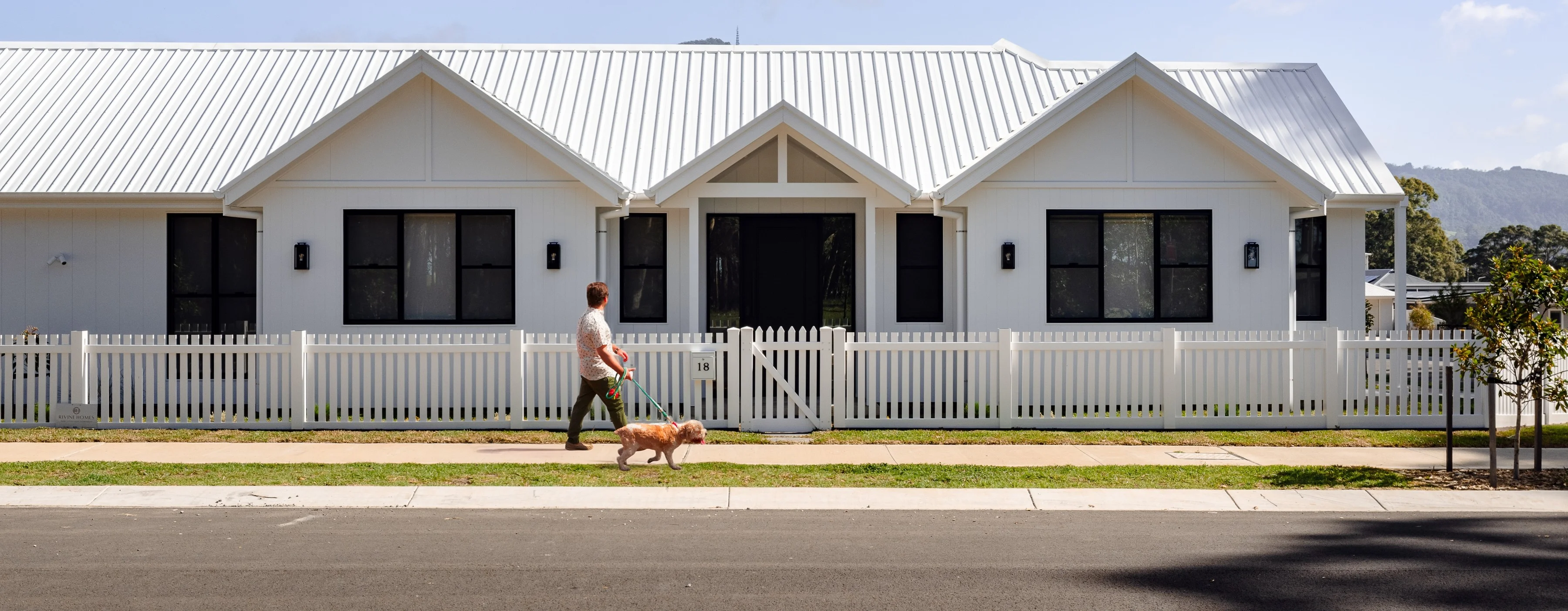 articleheader-stria-cladding-fine-texture-axon-cladding-exterior-modernfarmhouse-corymbia-rivinehomes-nadinekdesign-lightandlines-jameshardie-8
