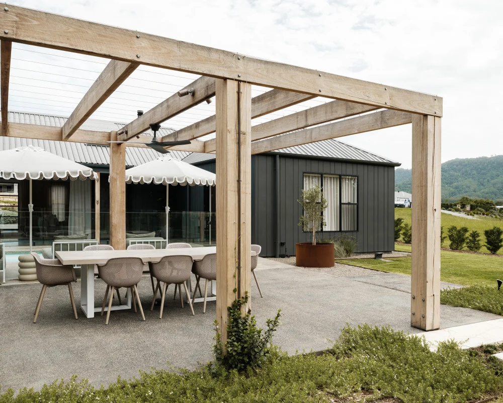 hardie-oblique-cladding-exterior-modernfarmhouse-tapitallee-stroudhomesnowra-studiohill-jameshardie-57 ezjdmb-Image Gallery JH W