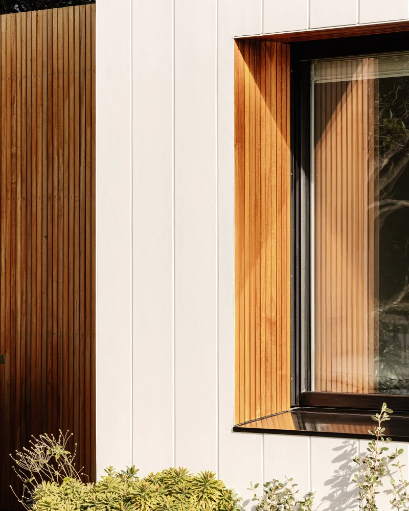 stria-cladding-exterior-barn-alphington-altereco-gluxbuilders-marnielawrson-jameshardie-4-JH Image Gallery Vertical