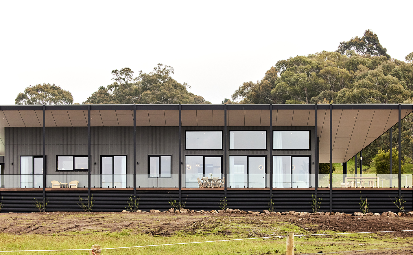 Block Exteriors James Hardie-modern extension facade