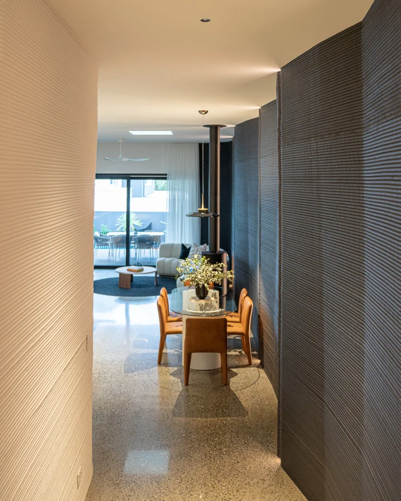 nojhproduct-interior-barn-box-modern-sydney-contour3D-monumentalbuildinggroup-grouparchitects-jameshardie-17-JH Image Gallery Vertical
