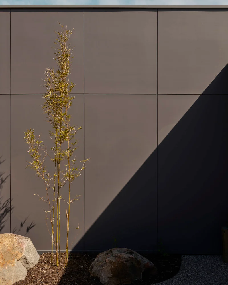 matrix-cladding-linea-weatherboard-exterior-TheBlock2025-House2-Daylesford-Julian-Brenchley-jameshardie1-JH Image Gallery Vertical