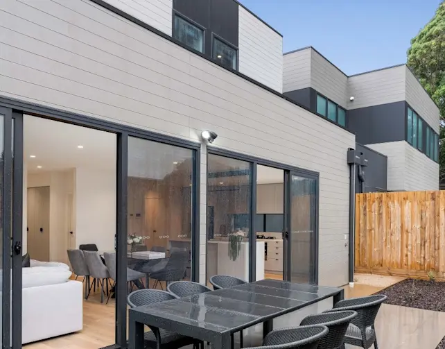 Discover Hardie™ Oblique Cladding: Depth and Rhythm for Modern Homes