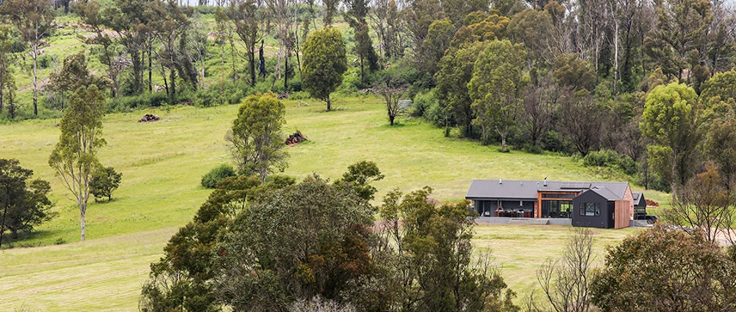 hardie-finetexturecladding-exterior-modern-acreageliving-cobargo-jameshardie