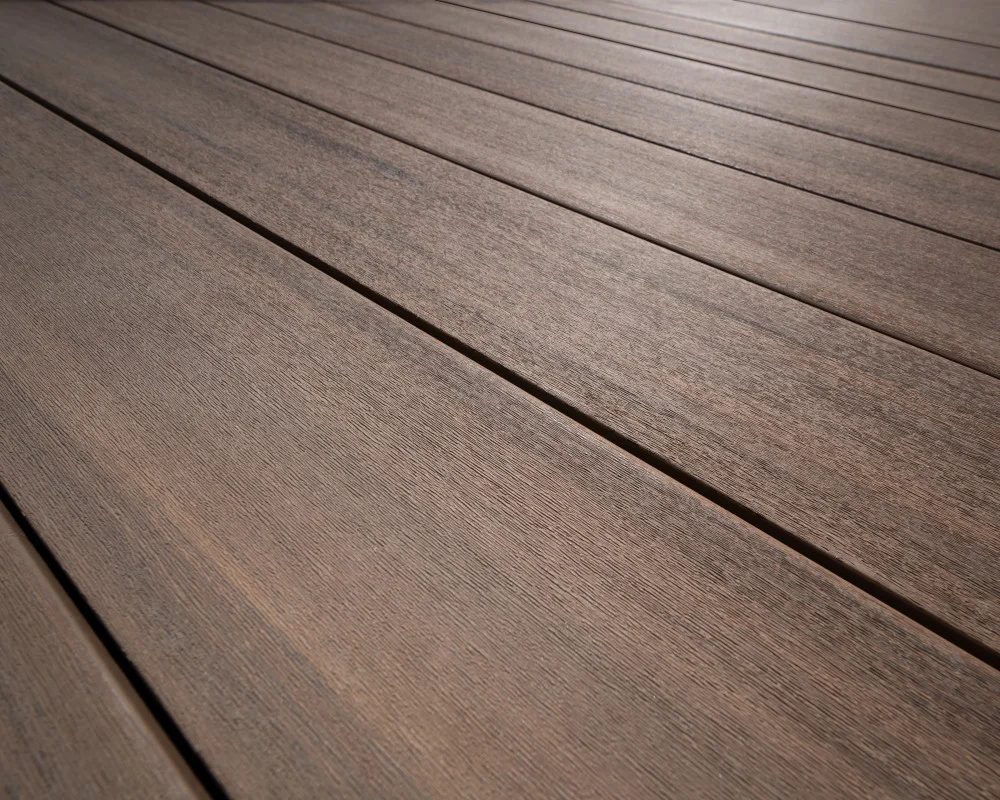 mahogany-vintage-vignette-timbertech-jameshardie-6-Image Gallery JH Website (1)