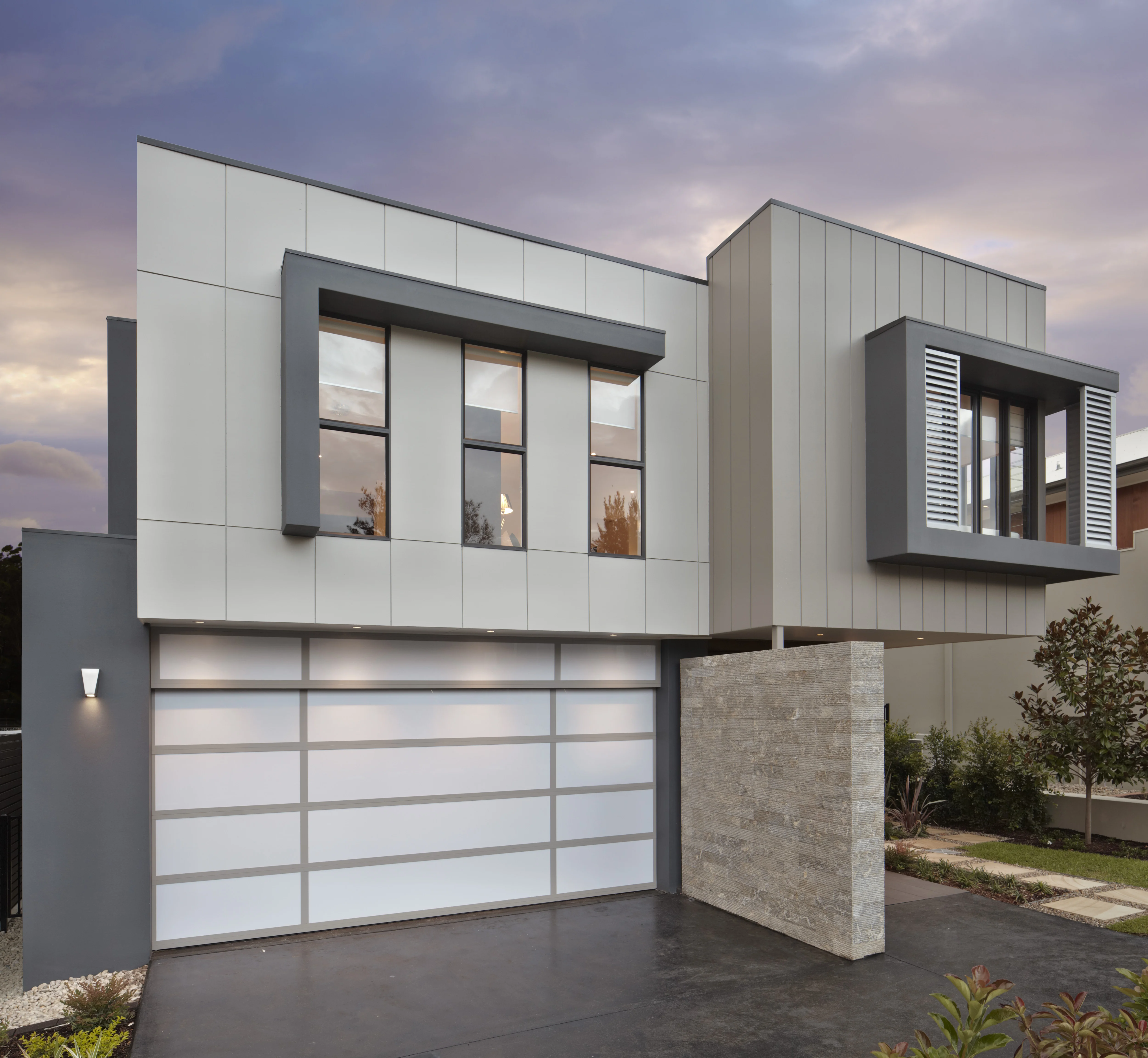 matrix-boxmodern-exterior-kellyville-jameshardie-1_aybs8m