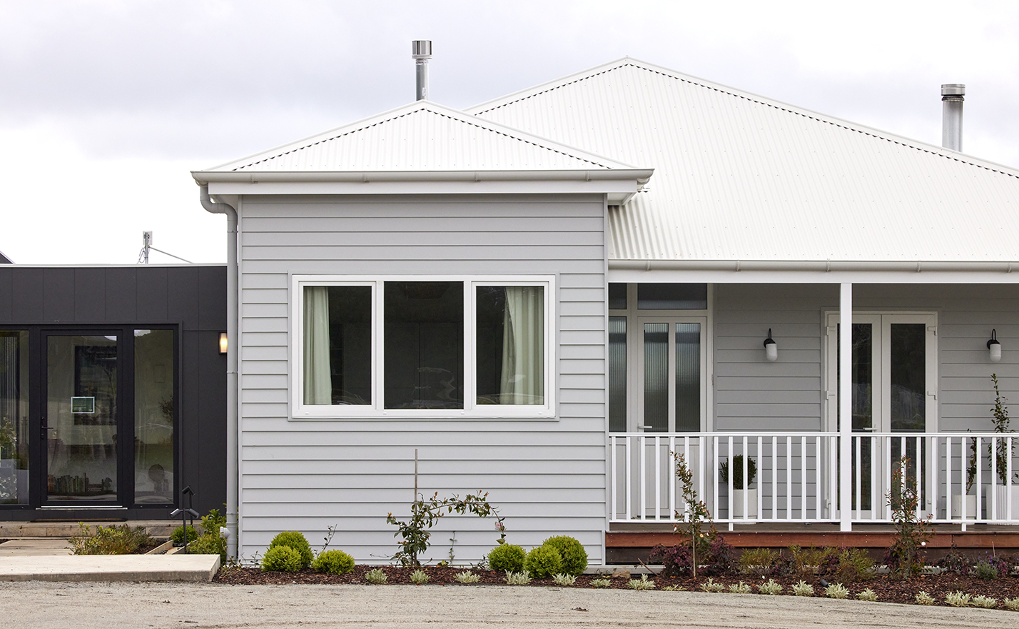 Block Exteriors James Hardie-Tom-SarahJane-House1-Cottage