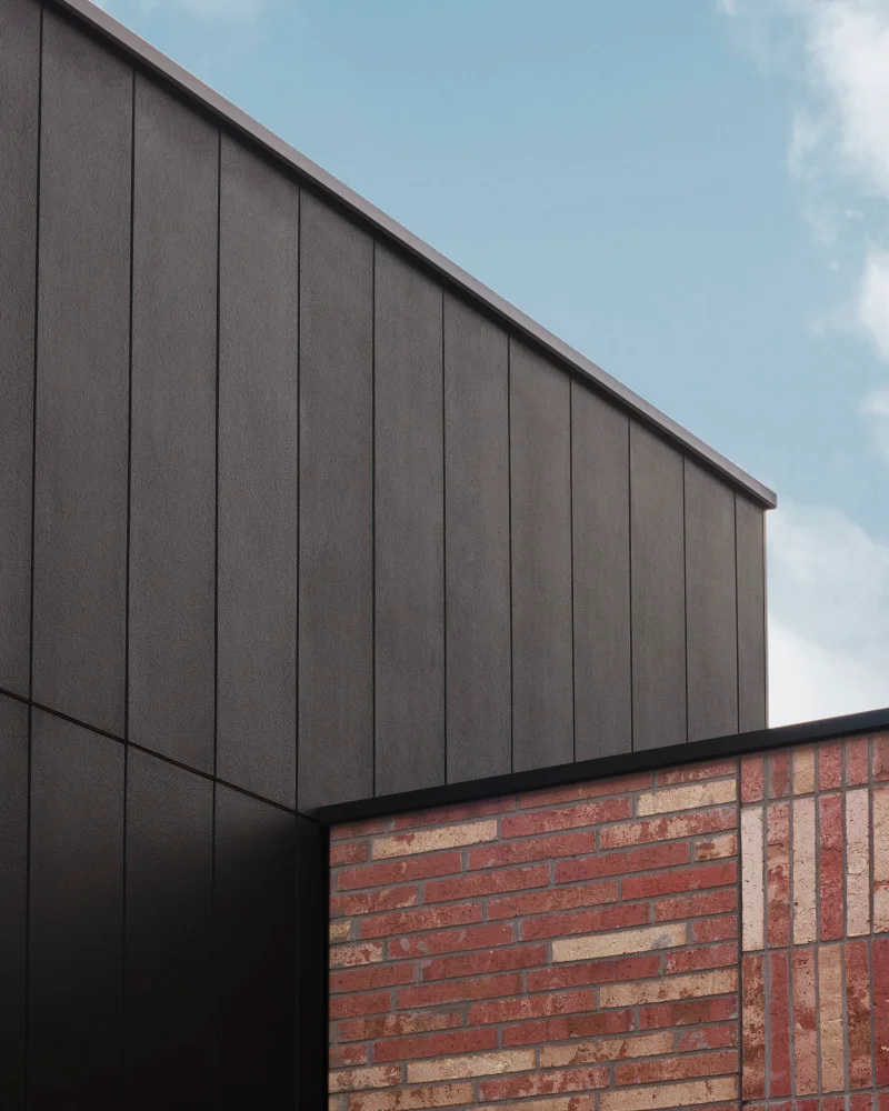 stria-cladding-fine-texture-exterior-TheBlock2025-House4-Daylesford-Julian-Brenchley-jameshardie2-JH Image Gallery Vertical