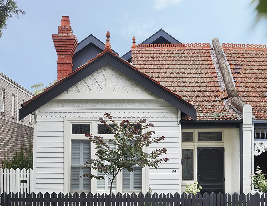 exterior-front-renovation-Kew-scandibarn-Jameshardie