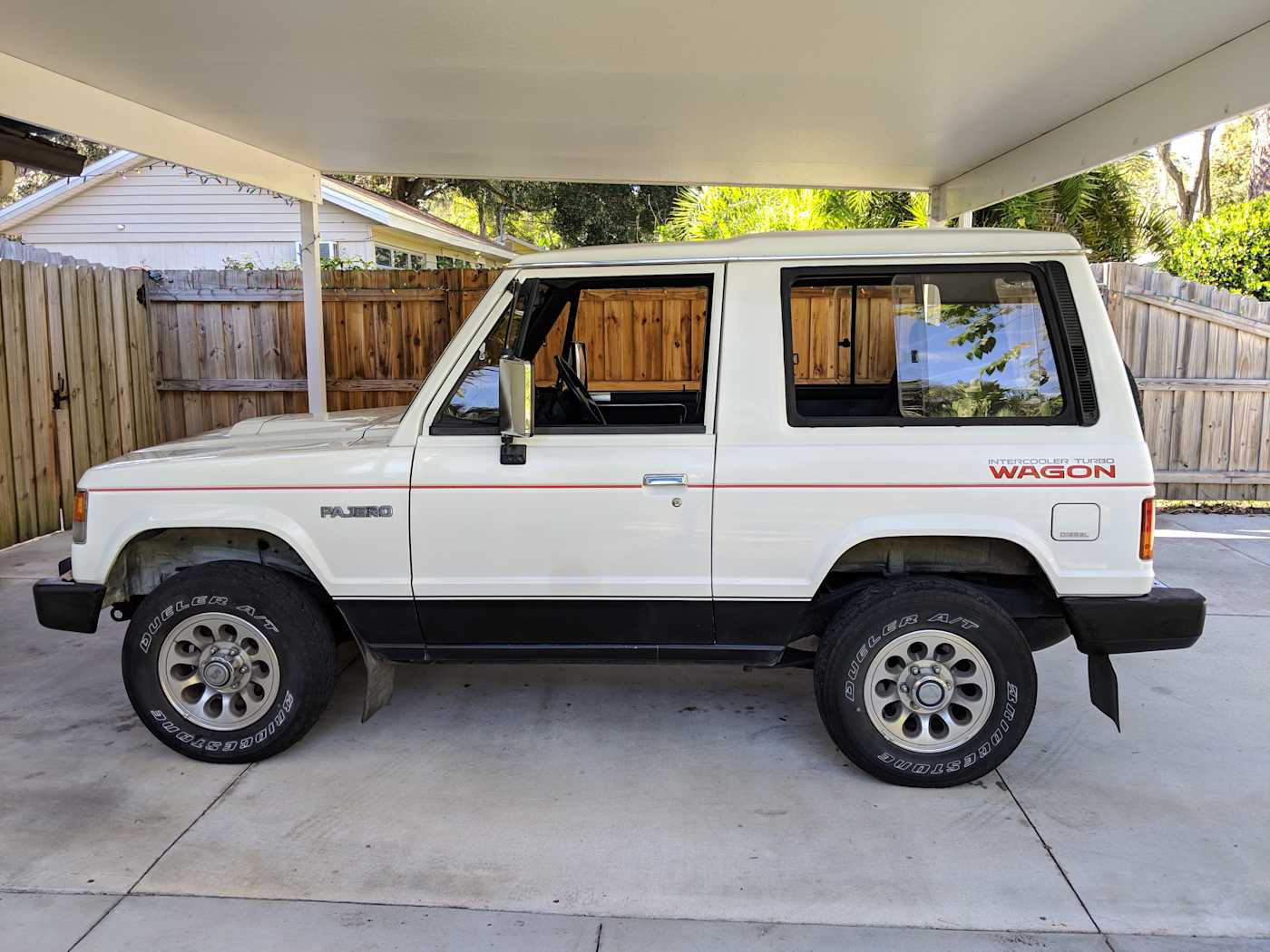 Mitsubishi pajero 1989