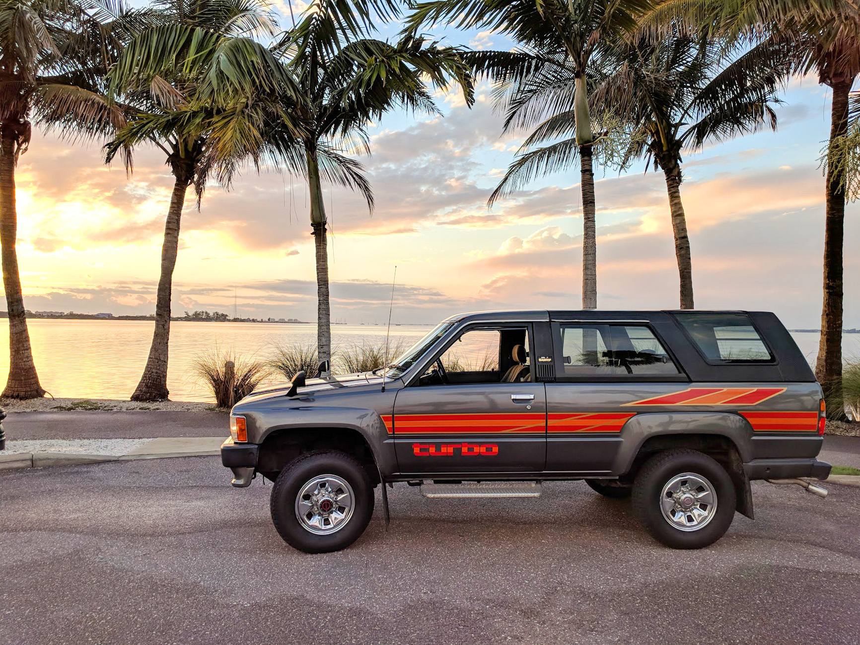 1985 Toyota Hilux Surf LN61