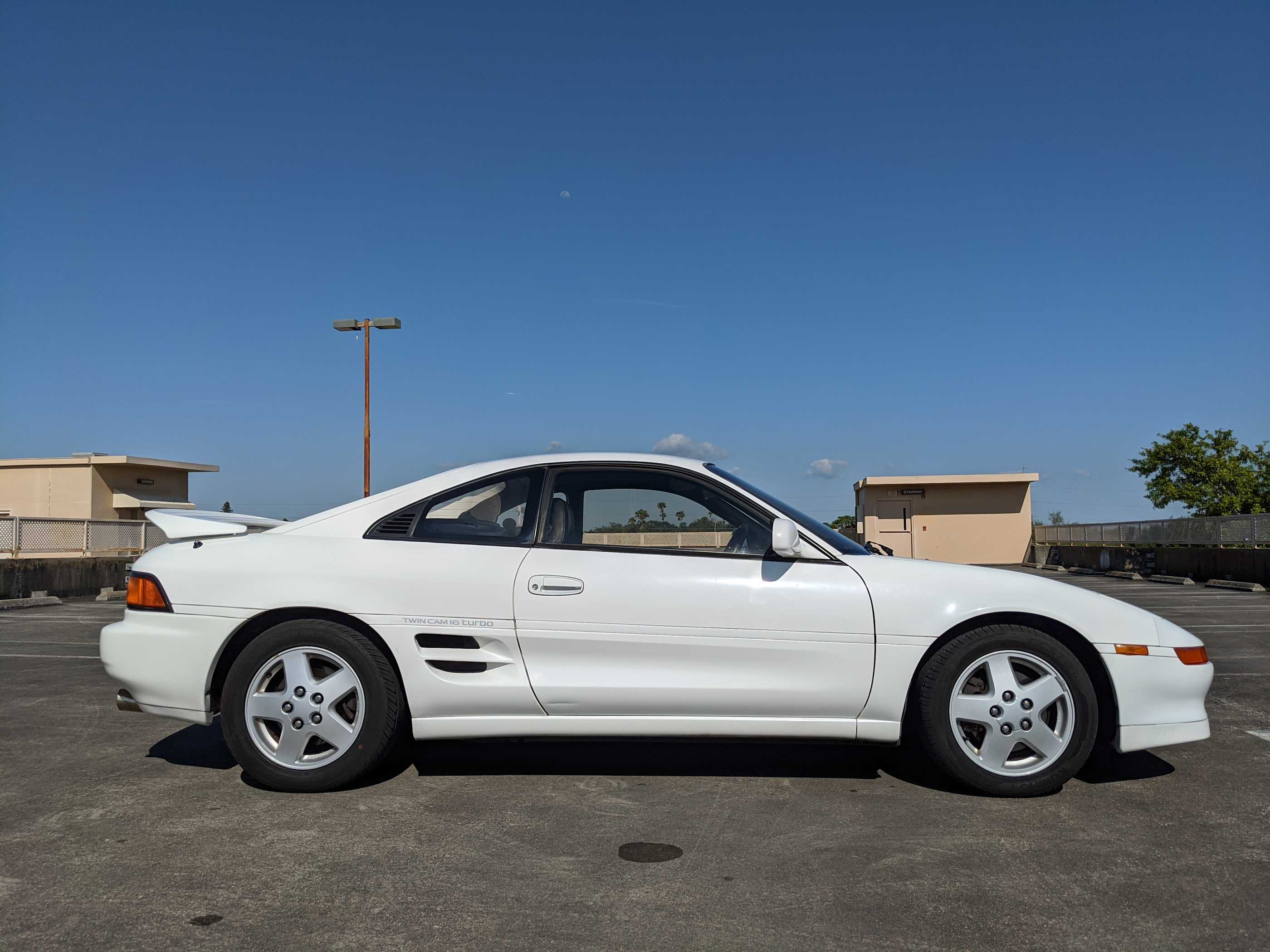Toyota mr2 gt