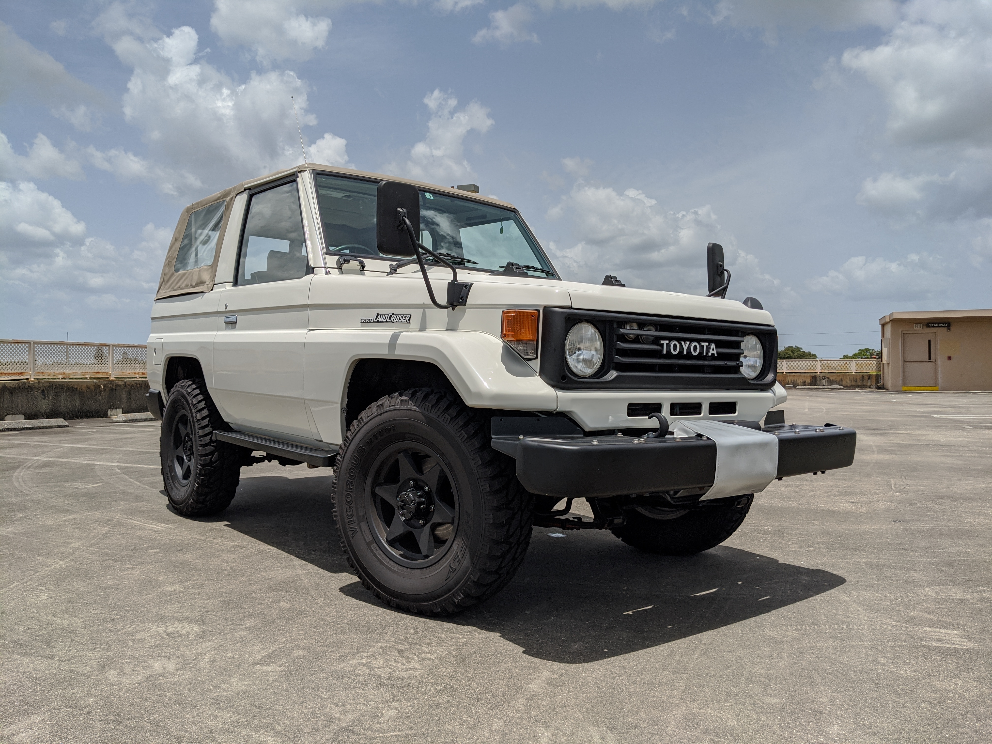 1993 Toyota Land Cruiser PZJ70 Soft Top