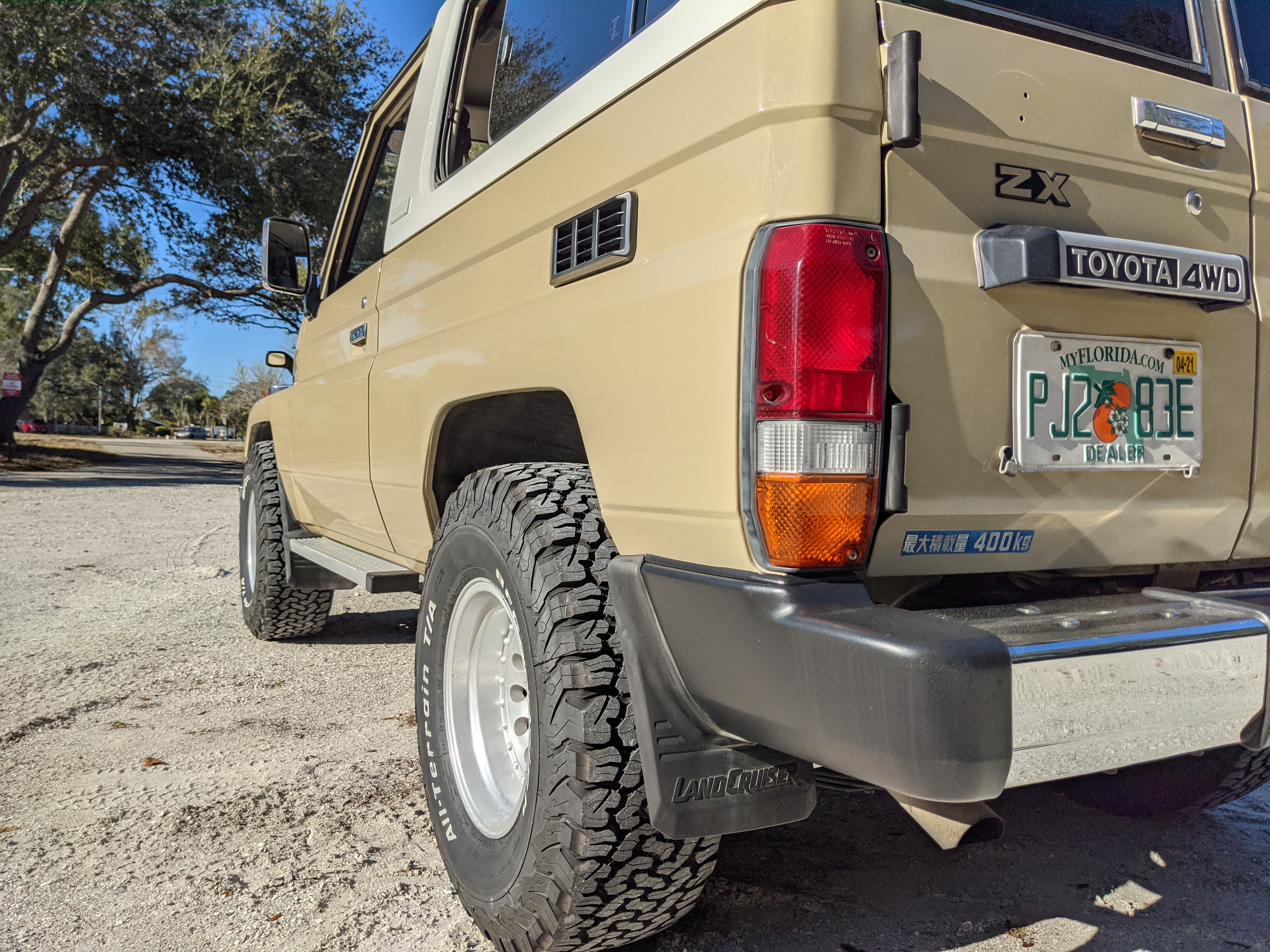 1994 Toyota Land Cruiser ZX HZJ73 FRP Top Narrow Body