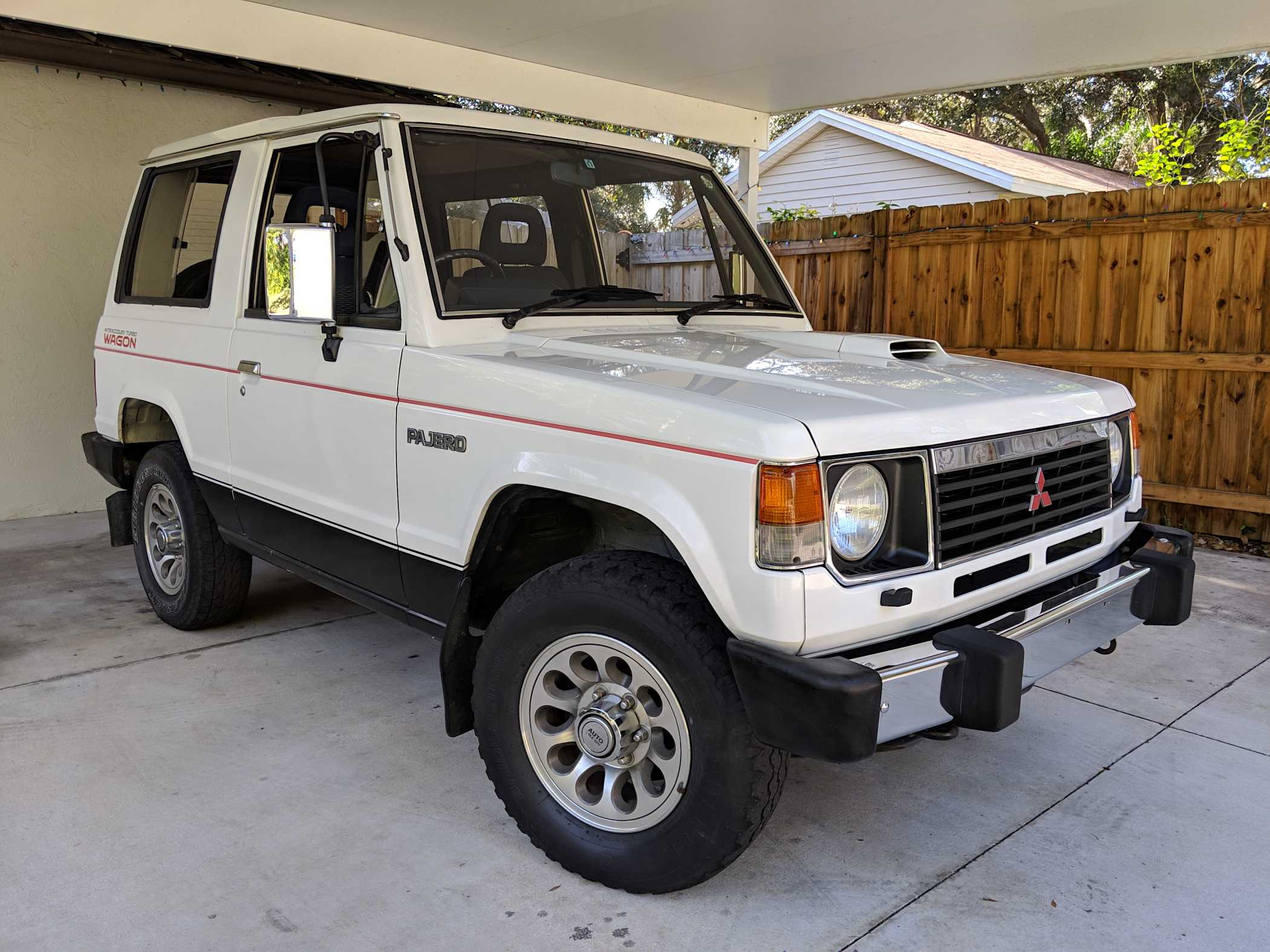 Mitsubishi pajero 1989