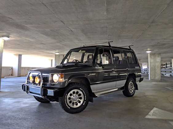 1990 Mitsubishi Pajero XL