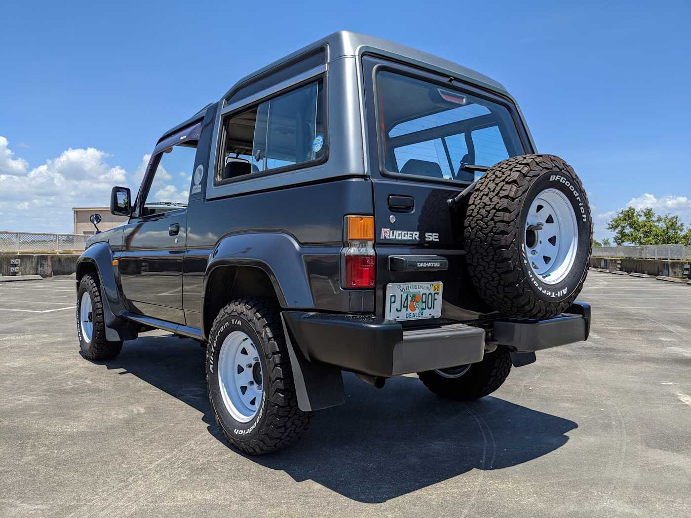 Стекло daihatsu rugger