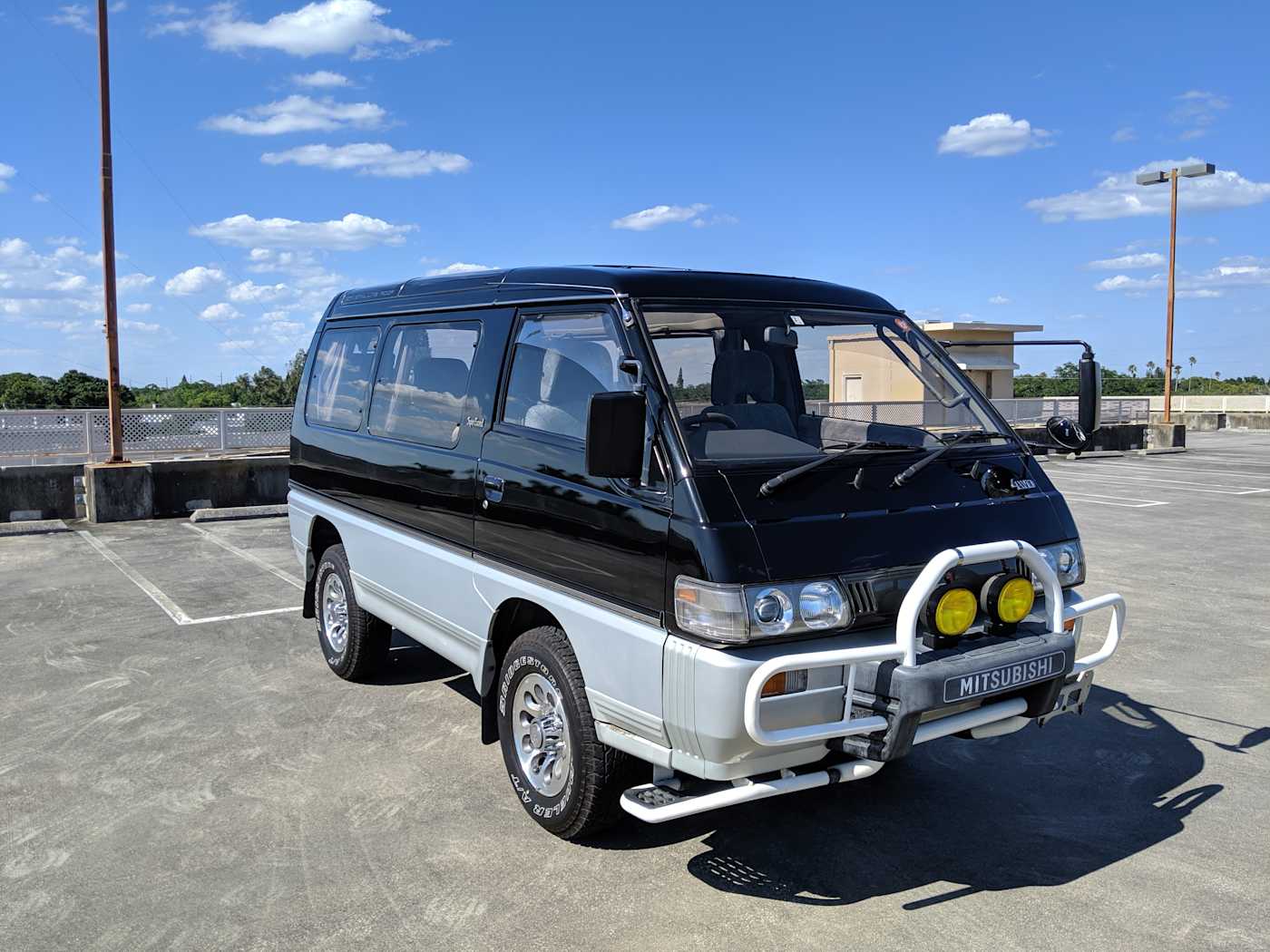Mitsubishi delica p35w