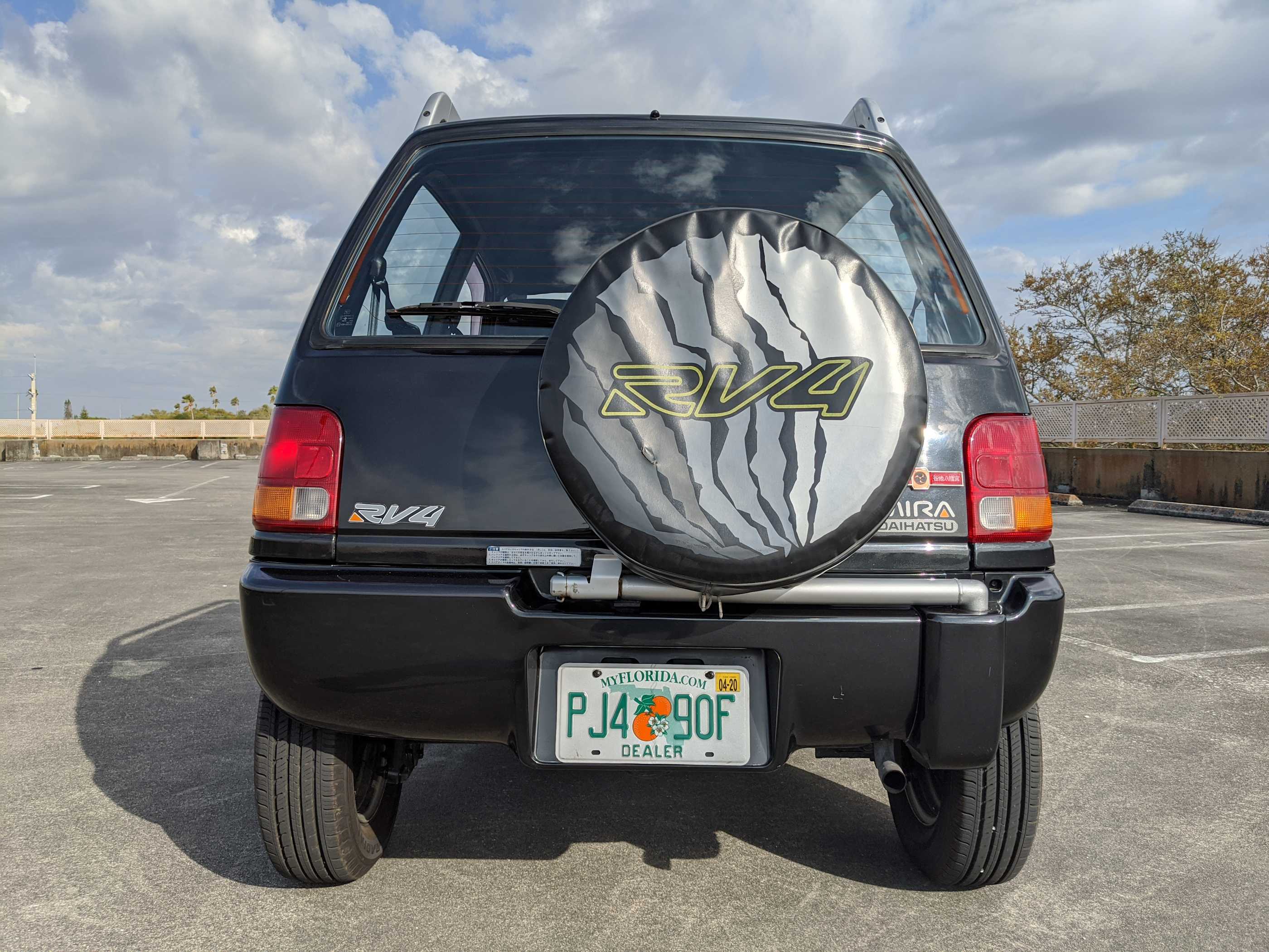 1994 Daihatsu Mira RV4 Limerence Motor Co.