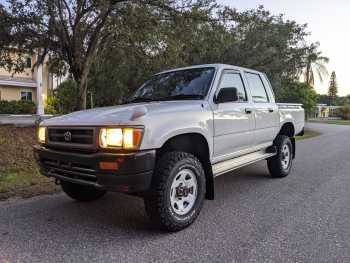 1991 Toyota Hilux SR Double Cab Pickup