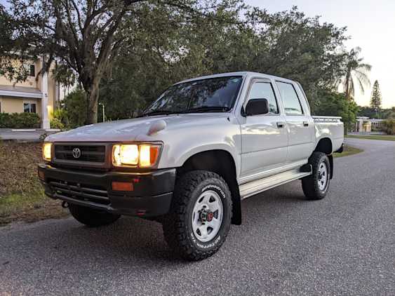 1991 Toyota Hilux SR Double Cab Pickup