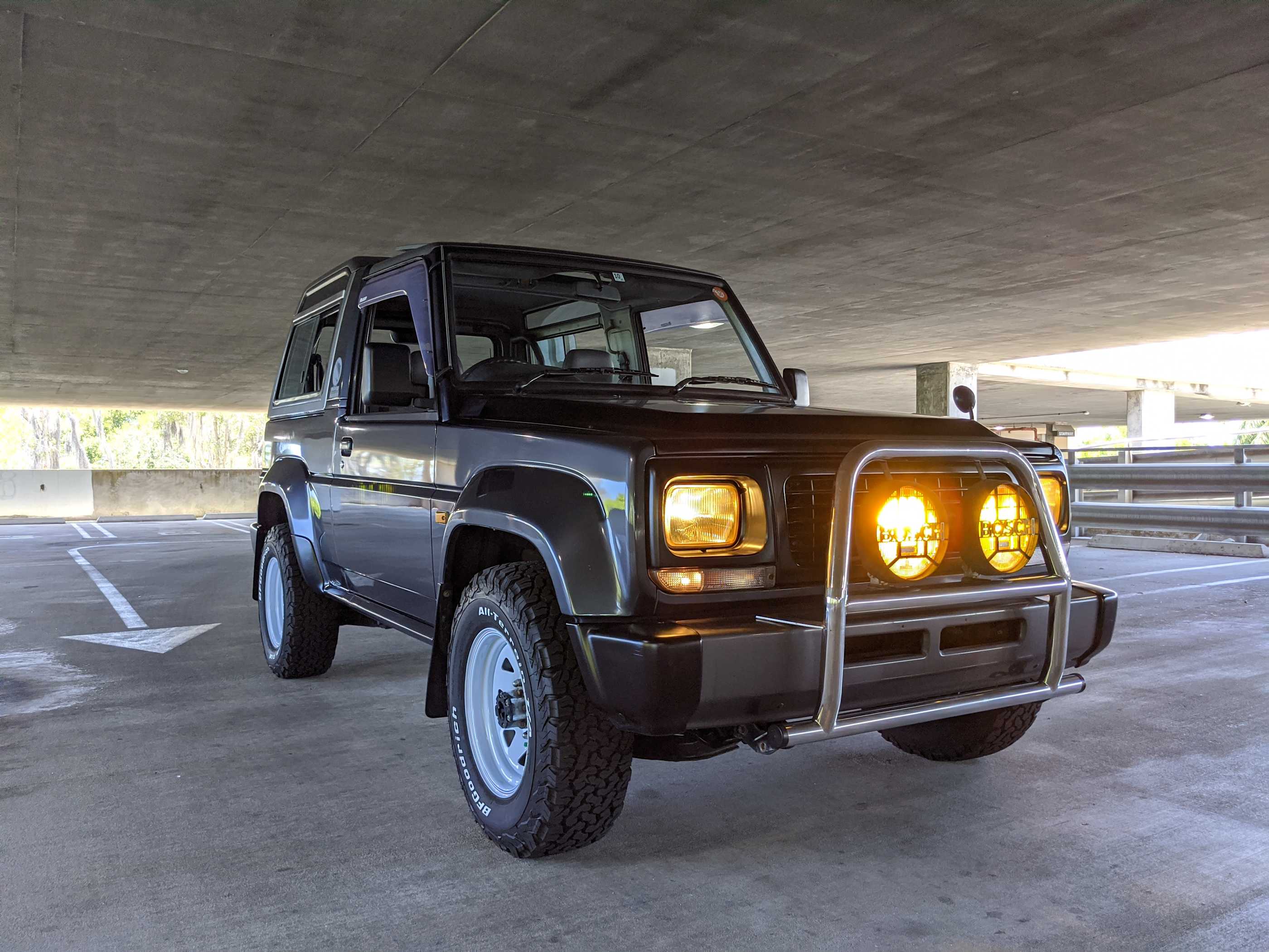 Стекло daihatsu rugger
