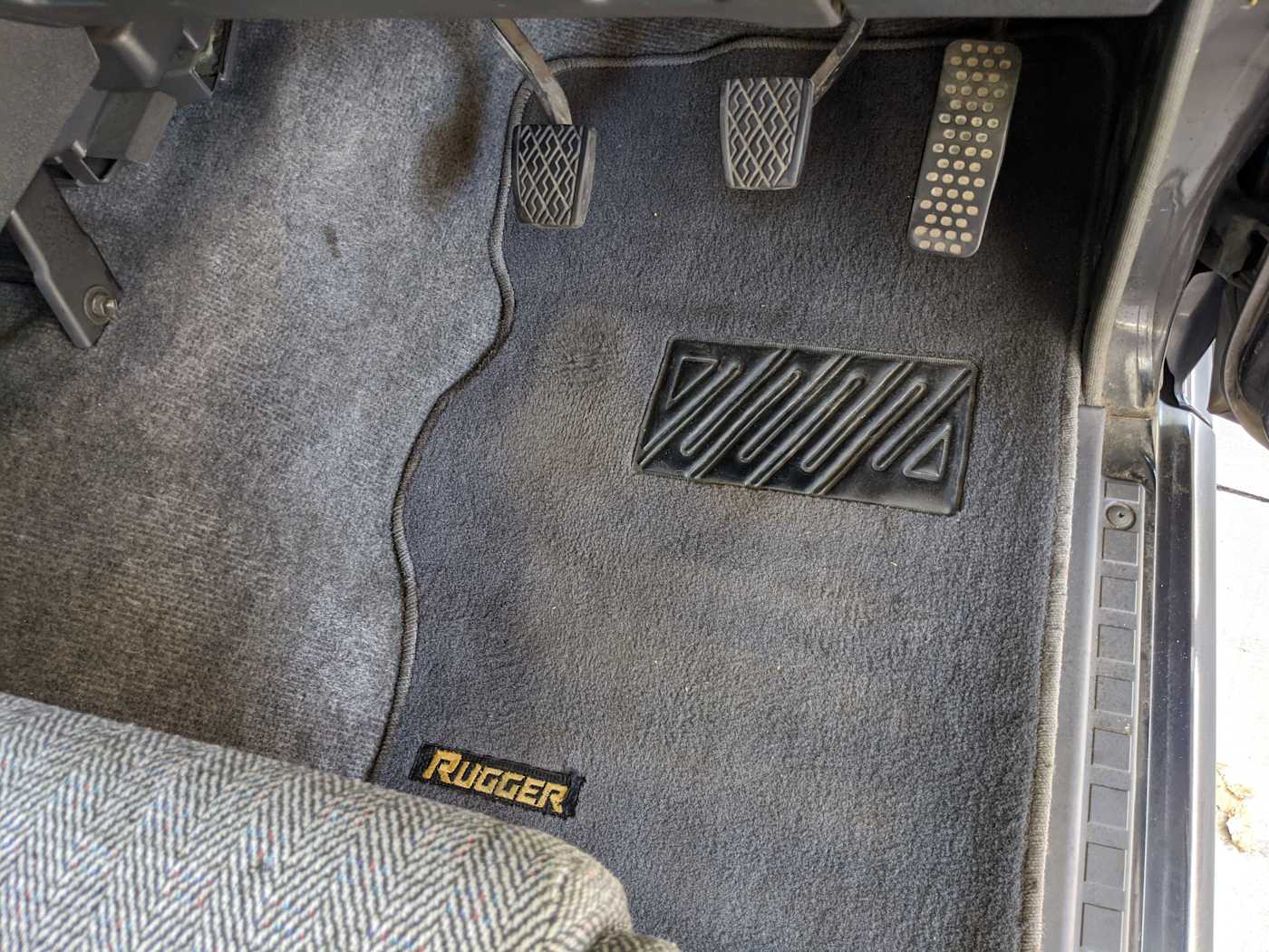 Запчасти daihatsu rugger