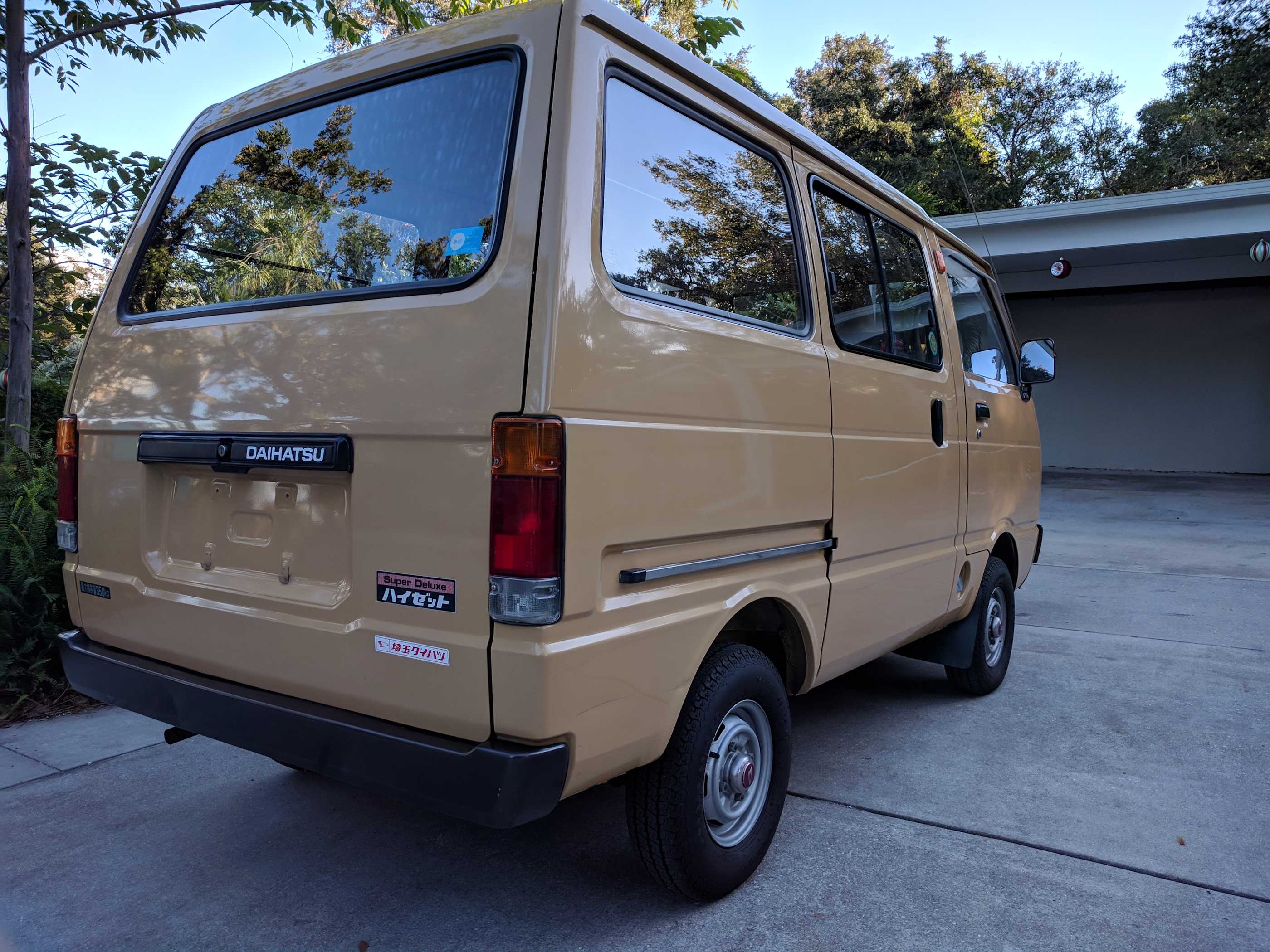 Daihatsu hijet van