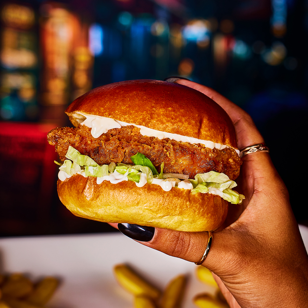 Classic Crispy Chicken Burger With Fries