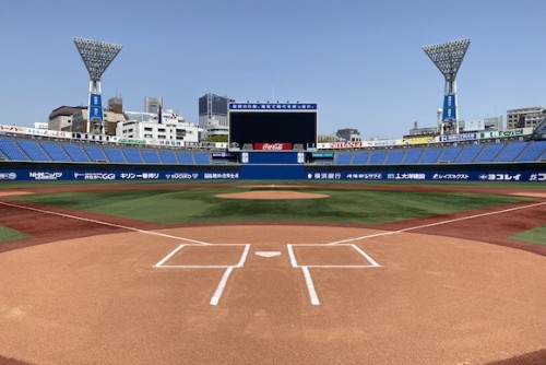 横浜スタジアム