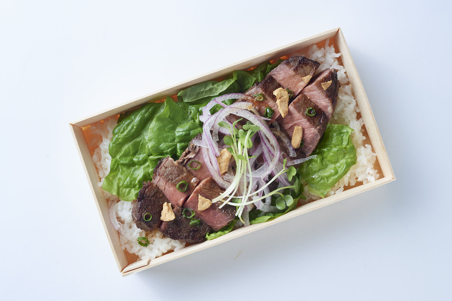 Foods & Shop - Item - STARS' KITCHEN スターシェフ特製 希少部位ともさんかく牛ガーリックステーキ重