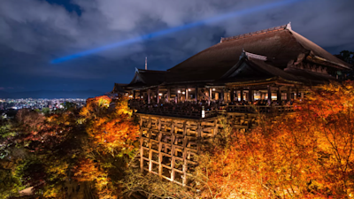 2025 京都聖誕節去哪過？最強活動懶人包！古都夜楓、車站燈飾、冬季點燈全攻略