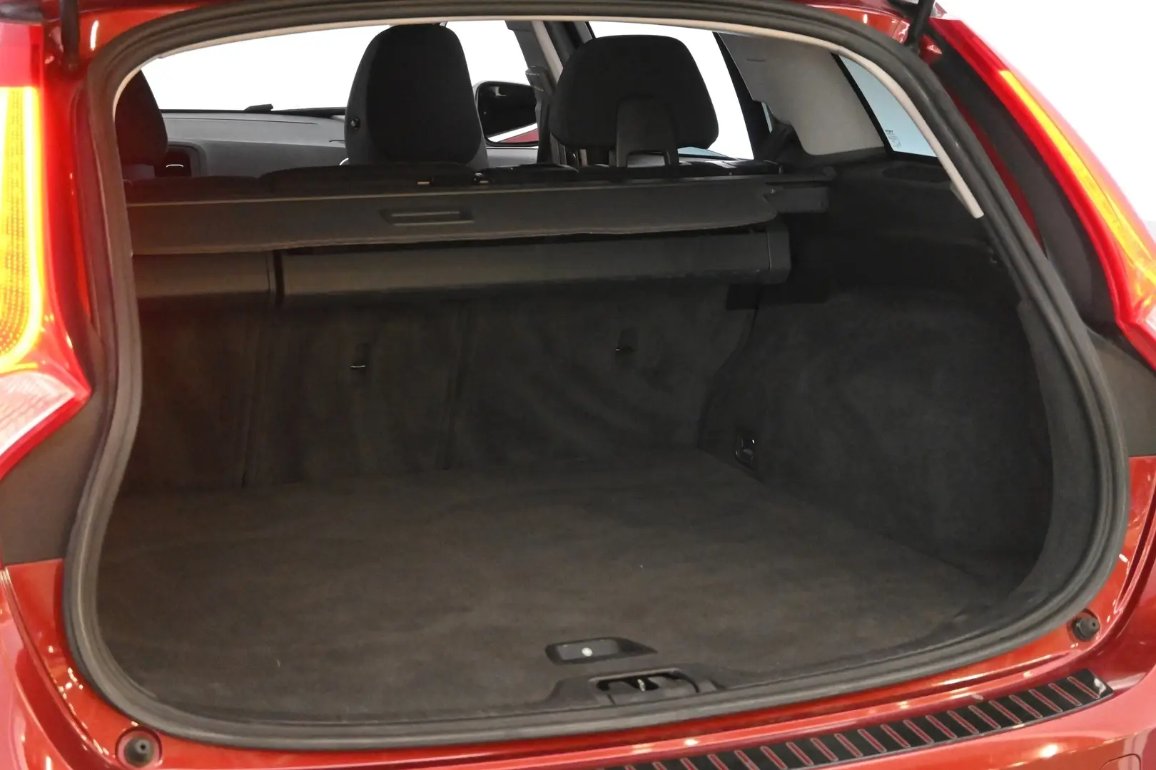 Car Image - 2GJVSQWdj8zyS17h87Y1gX