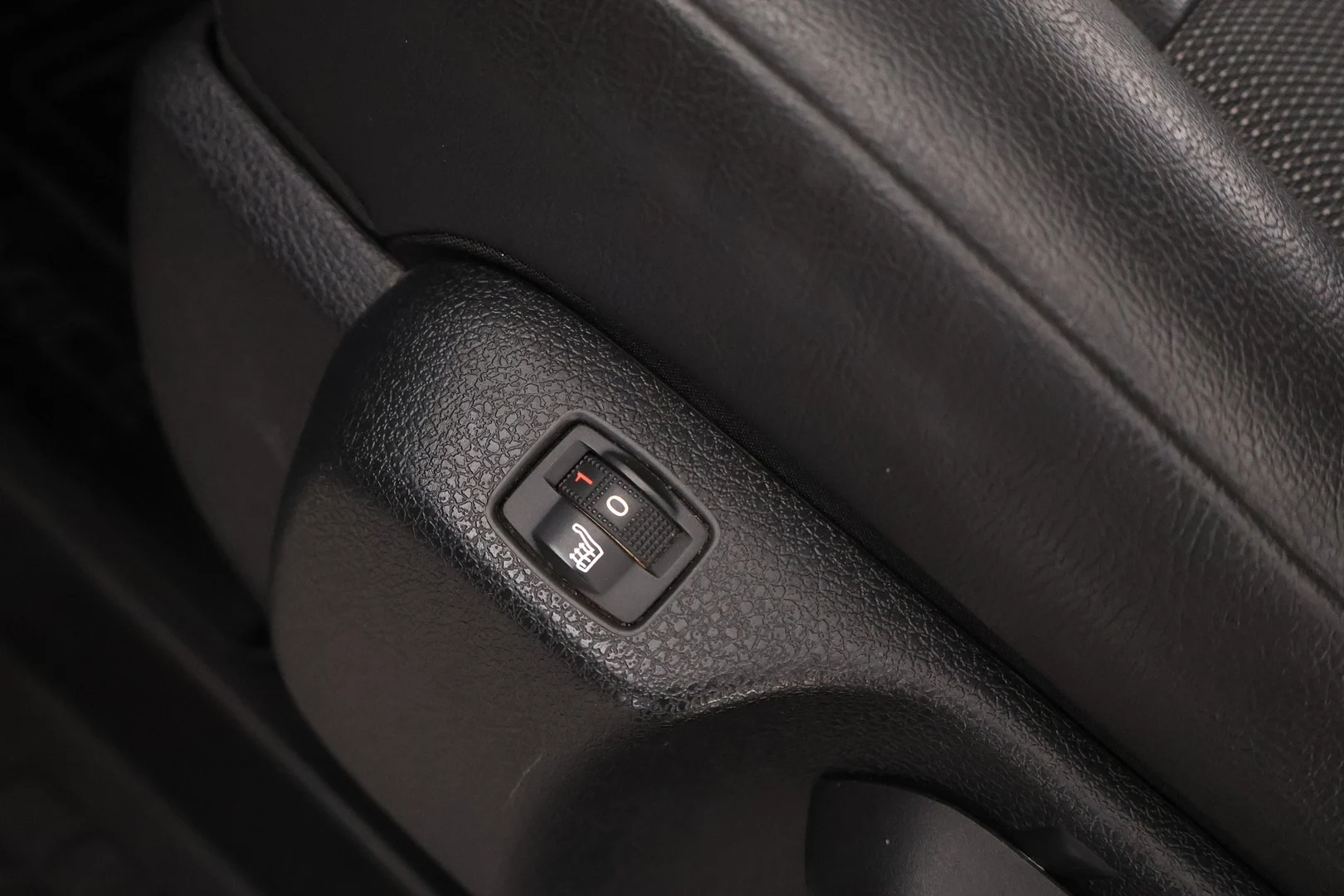 Car Image - 1377pTjQrSx66tGjxPoAHL