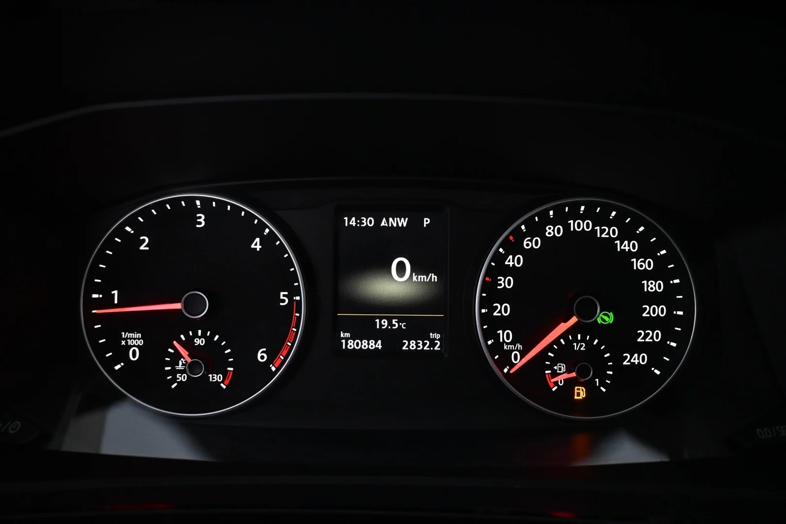 Car Image - 5UDkAVDms5UVT8TkbxlGLM