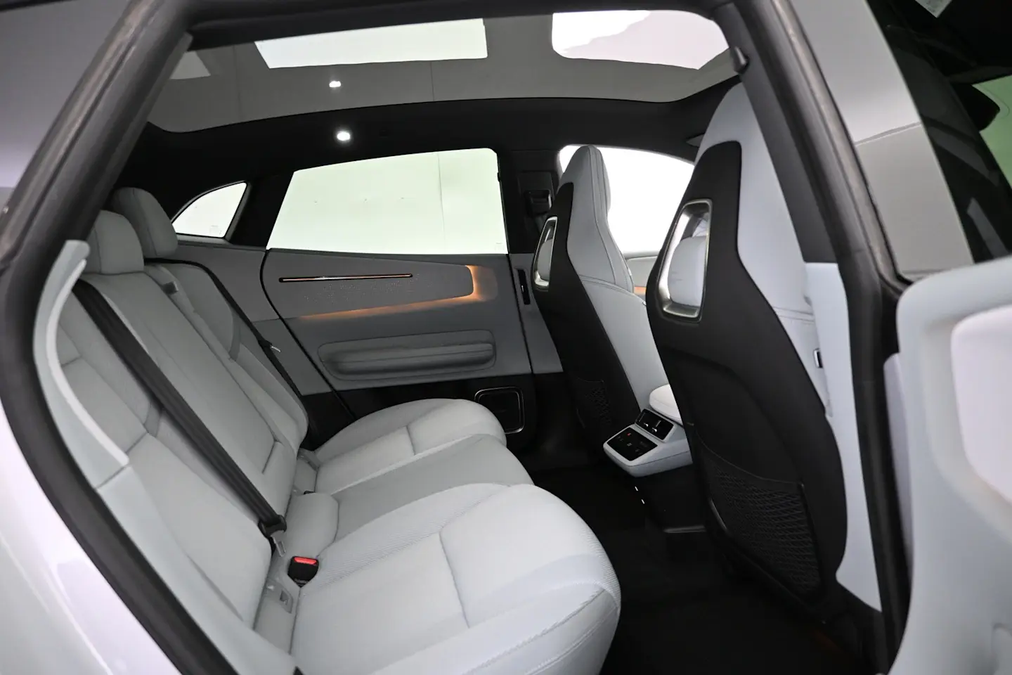 Car Image - 2BR3nPT0yz9r4JmvJ2IRnJ