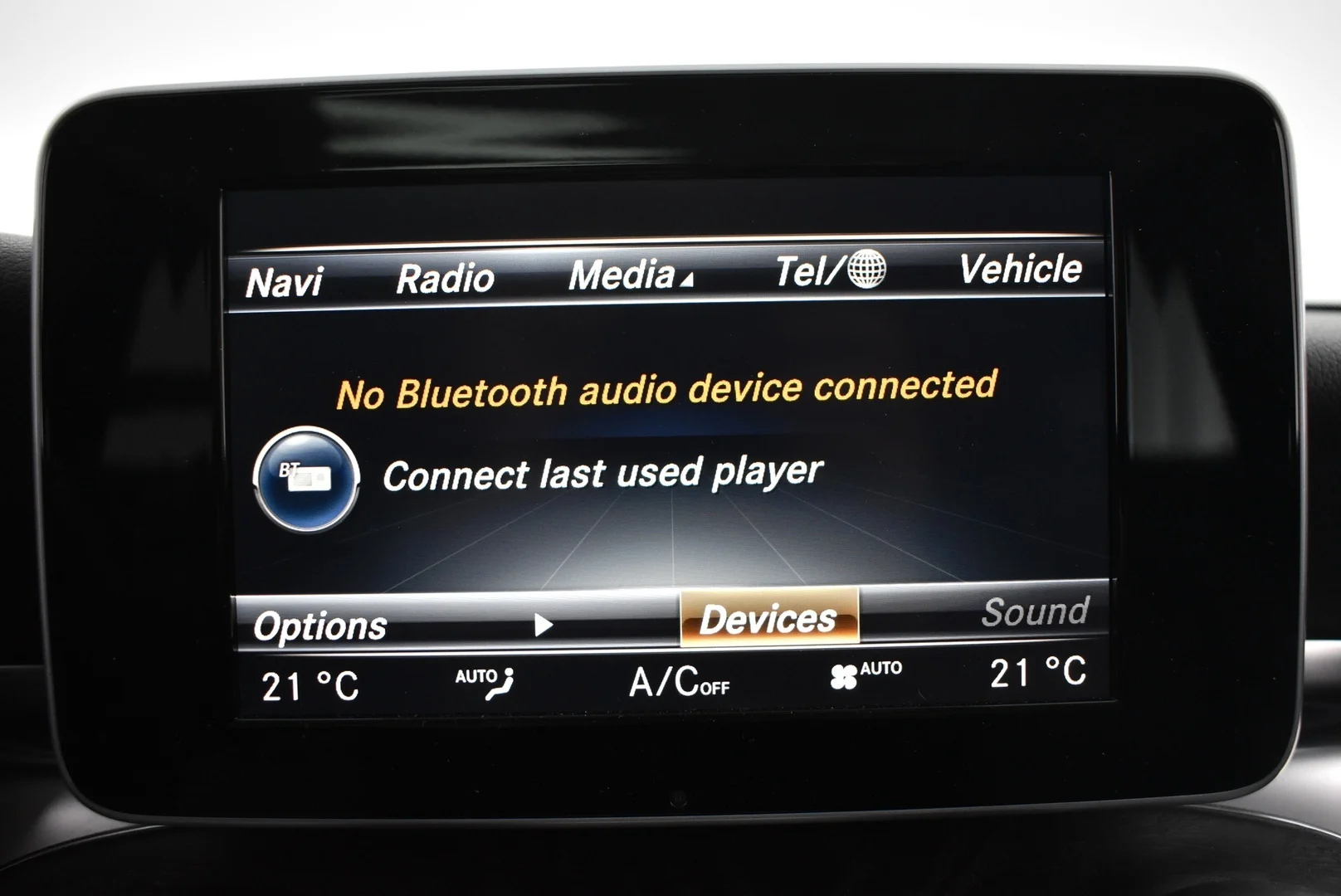 Car Image - ruWSpR6C7sGVidDEoT1MS